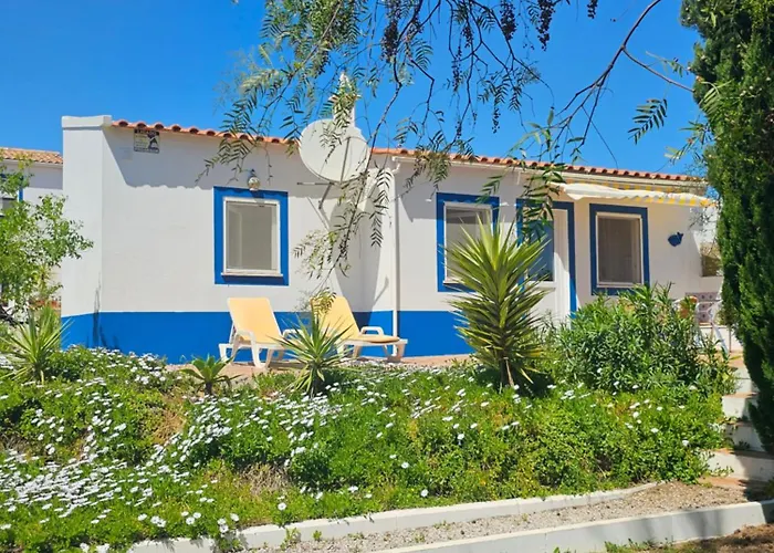 Casa Azul Beach And Peaceful Garden Oasis